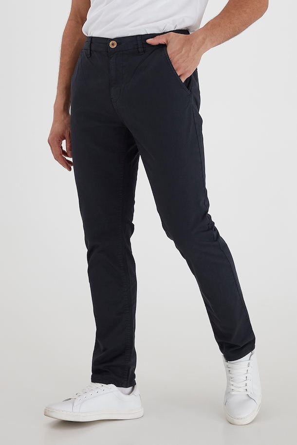 PANTALON CHINO BASICO