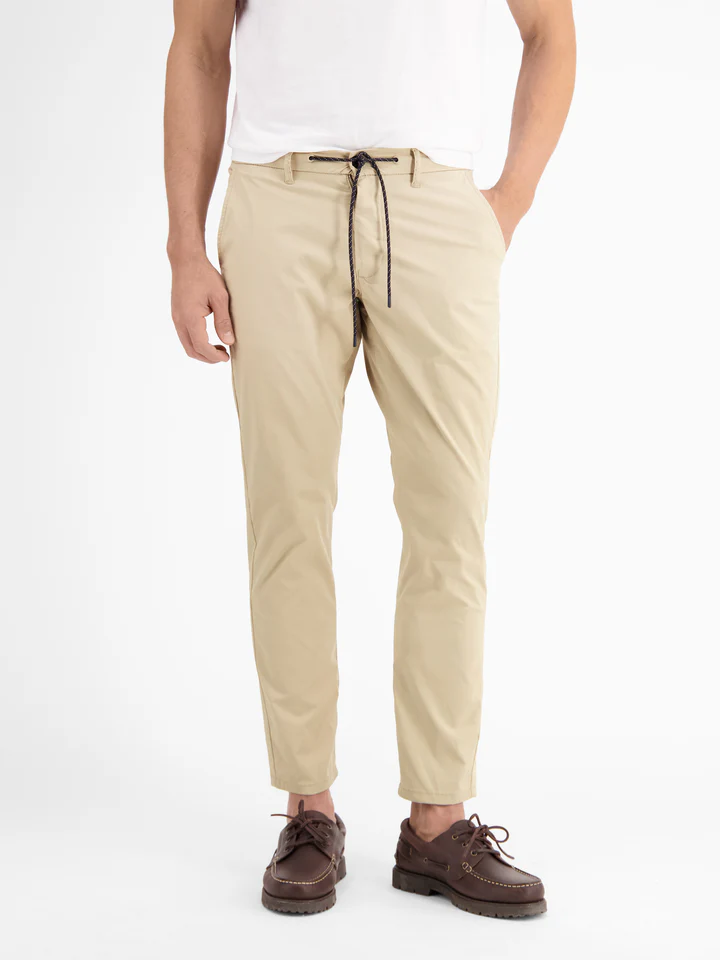PANTALON CHINO